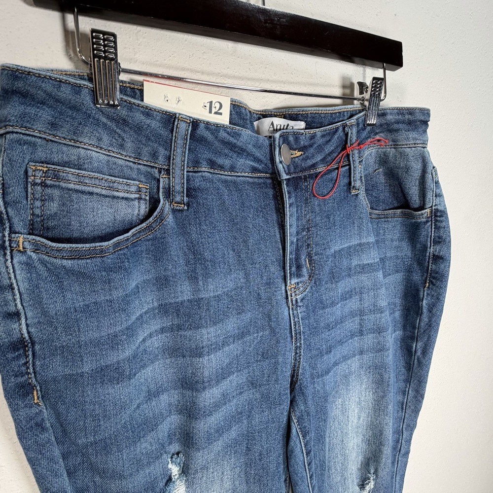 NWT ARULA Jeans Womens Size 12 High-Rise Flare Blue Distressed Denim NEW